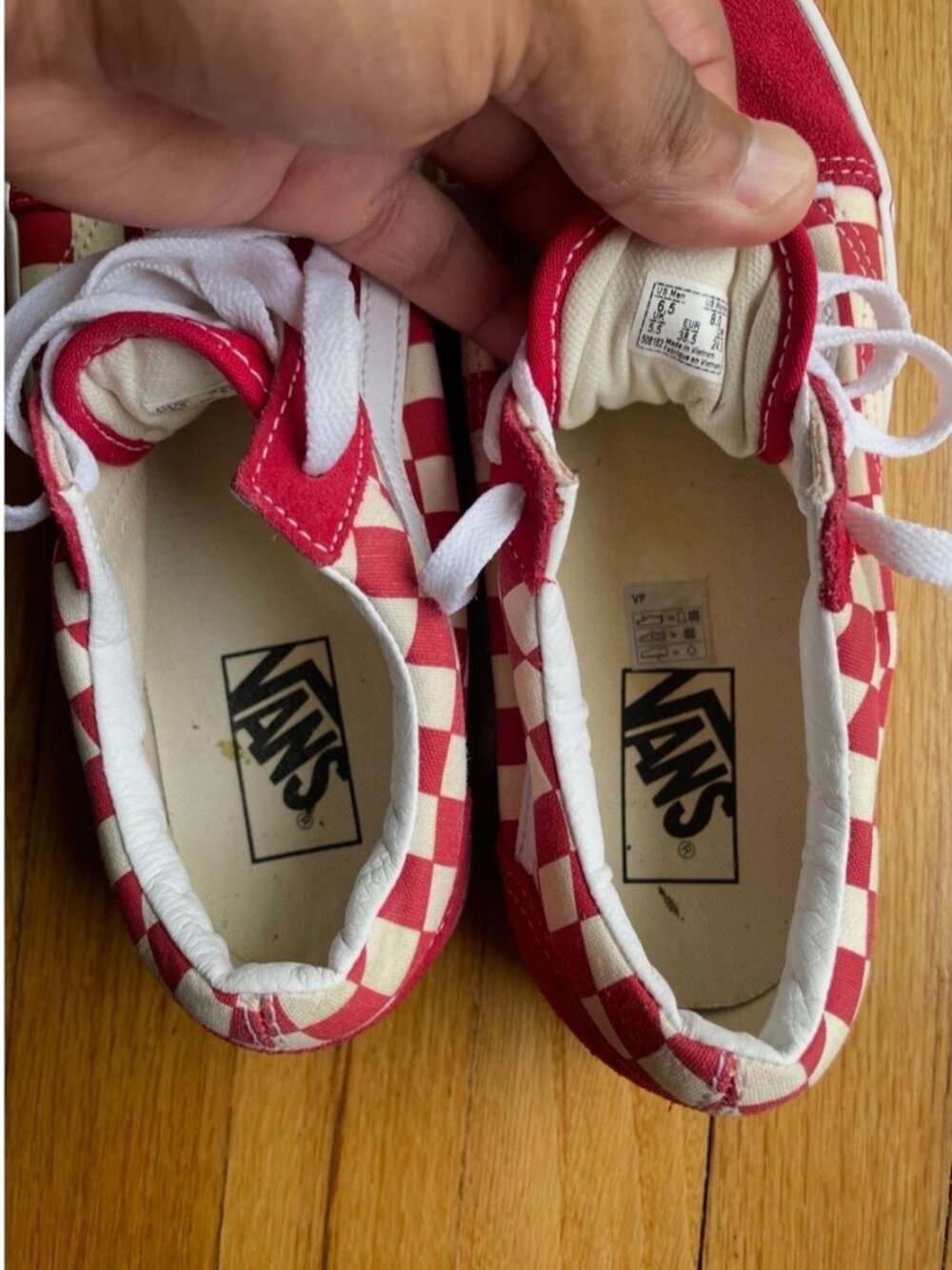 Vans Old Skool Men: Size 6.5 color racing red/ white - Picture 3 of 9